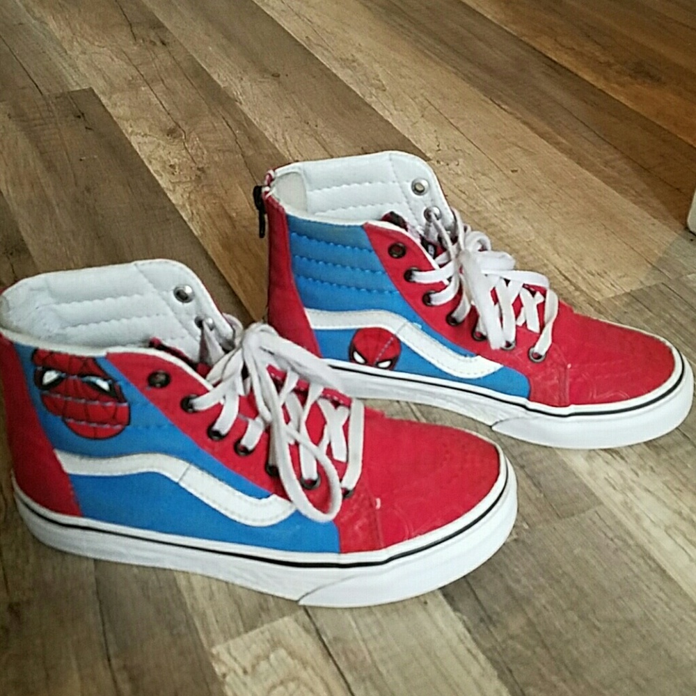 Vans spiderman boy shoe